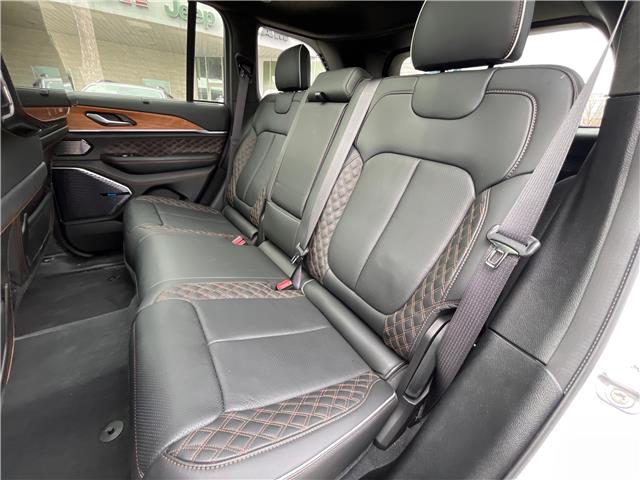 2023 Jeep Grand Cherokee 4xe Summit (Stk: 23-052L) in Sarnia - Image 25 of 32