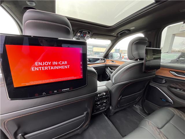 2023 Jeep Grand Cherokee 4xe Summit (Stk: 23-052L) in Sarnia - Image 26 of 32
