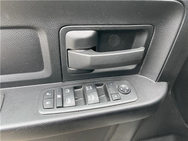 2022 RAM 1500 Classic Tradesman (Stk: 22-075H) in Sarnia - Image 13 of 27