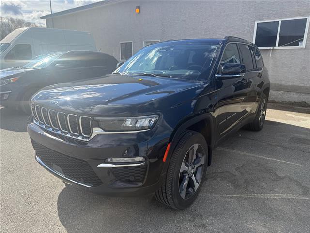2023 Jeep Grand Cherokee 4xe Base (Stk: NI6152) in Cranbrook - Image 1 of 4