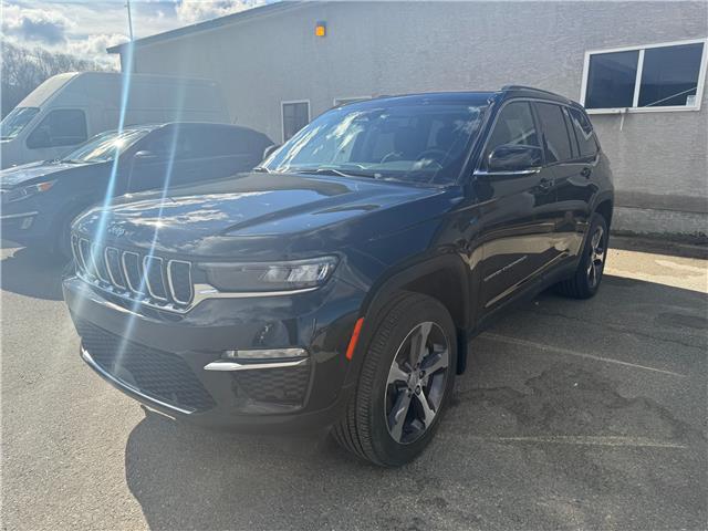 2023 Jeep Grand Cherokee 4xe Base (Stk: NI6152) in Cranbrook - Image 3 of 4