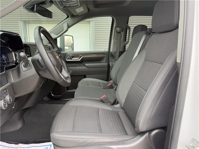 2025 Chevrolet Silverado 3500HD LT (Stk: U11069) in London - Image 11 of 23