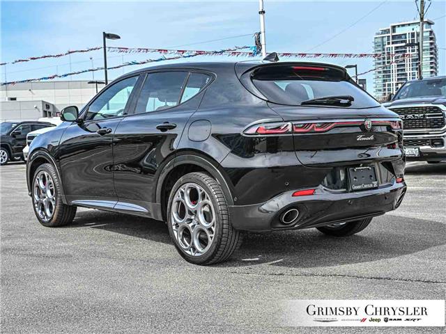 2024 Alfa Romeo Tonale PHEV Veloce (Stk: U6375) in Grimsby - Image 4 of 37