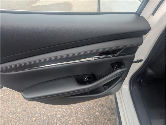 2025 Mazda Mazda3 Sport GT (Stk: T-720A) in Calgary - Image 16 of 26