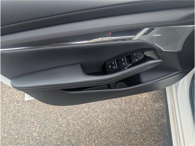2025 Mazda Mazda3 Sport GT (Stk: T-720A) in Calgary - Image 19 of 26