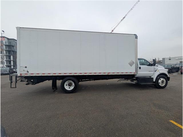 2023 Ford F-750 Diesel Base (Stk: 19469) in Calgary - Image 10 of 19