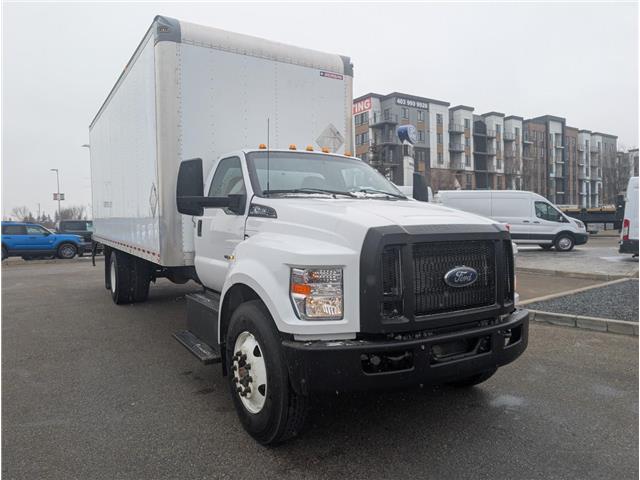 2023 Ford F-750 Diesel Base (Stk: 19469) in Calgary - Image 11 of 19