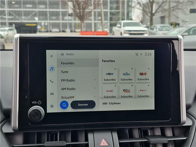 2025 Toyota RAV4 Hybrid XLE (Stk: 10120351A) in Markham - Image 19 of 34