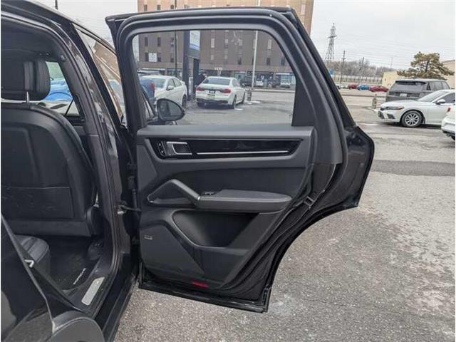 2020 Porsche Cayenne E-Hybrid Base (Stk: 260163) in Ottawa - Image 13 of 25