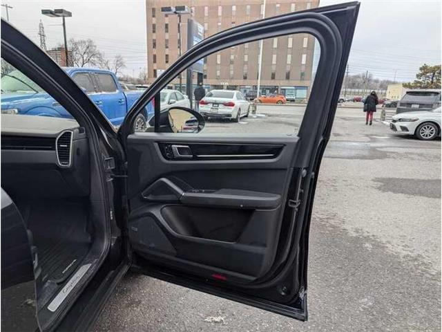 2020 Porsche Cayenne E-Hybrid Base (Stk: 260163) in Ottawa - Image 15 of 25