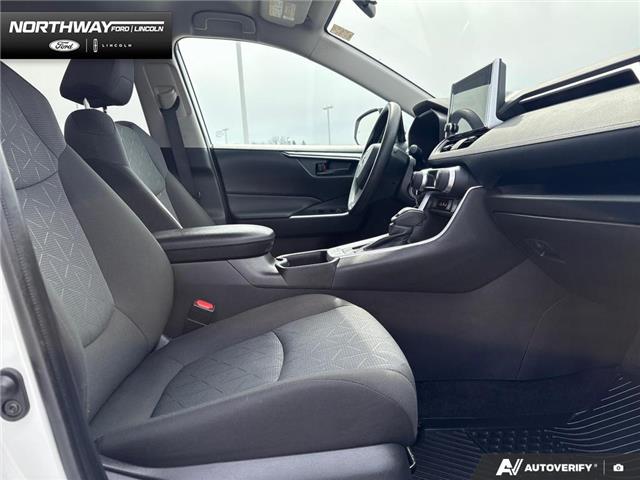 2024 Toyota RAV4 LE (Stk: DR1071) in Brantford - Image 20 of 23