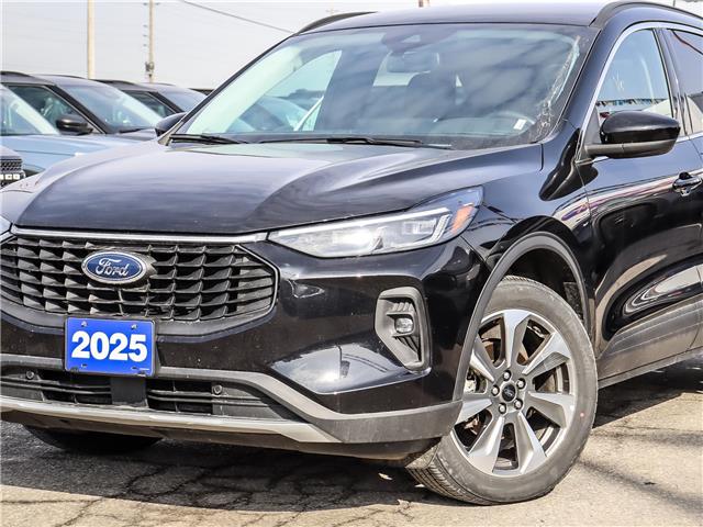 2025 Ford Escape Platinum (Stk: P23940) in Toronto - Image 3 of 29