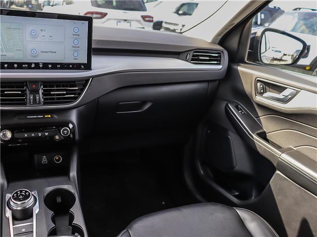 2025 Ford Escape Platinum (Stk: P23940) in Toronto - Image 18 of 29