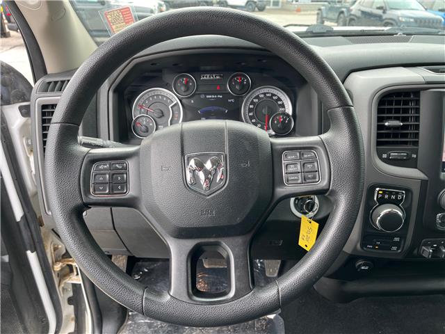 2022 RAM 1500 Classic Tradesman (Stk: 22-075H) in Sarnia - Image 16 of 27