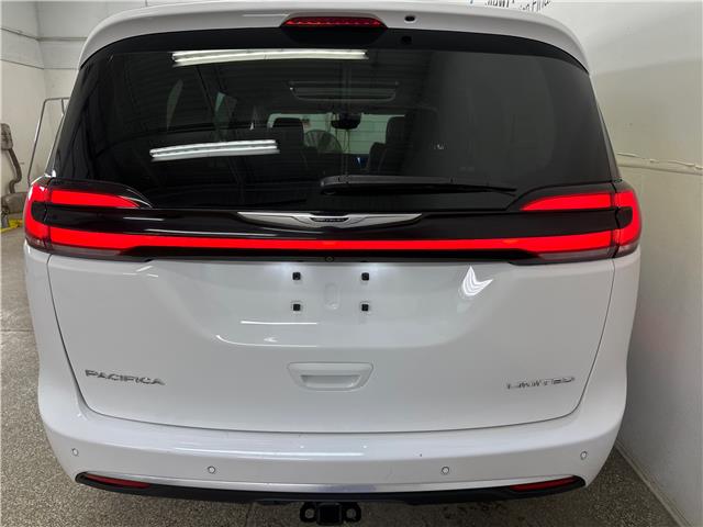 2024 Chrysler Pacifica Limited (Stk: 43738J) in Belleville - Image 6 of 38