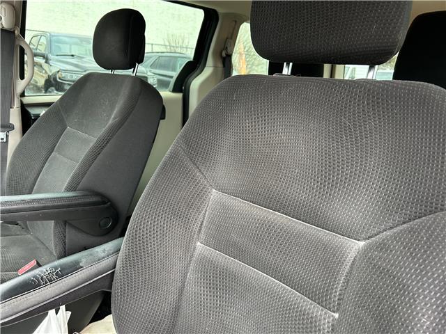 2017 Dodge Grand Caravan CVP/SXT (Stk: 1008) in Kitchener - Image 7 of 8