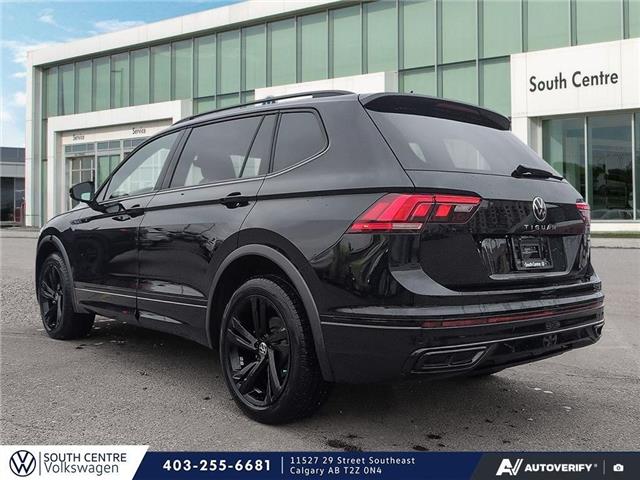2024 Volkswagen Tiguan Comfortline R-Line Black Edition (Stk: ST-305A) in Calgary - Image 4 of 10