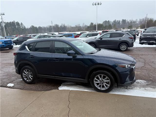 2022 Mazda CX-5 GS (Stk: 24778) in Pembroke - Image 9 of 28