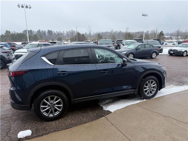 2022 Mazda CX-5 GS (Stk: 24778) in Pembroke - Image 11 of 28