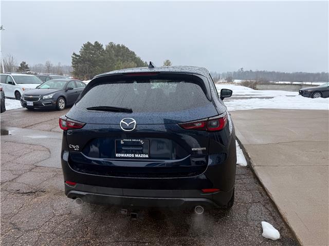 2022 Mazda CX-5 GS (Stk: 24778) in Pembroke - Image 13 of 28