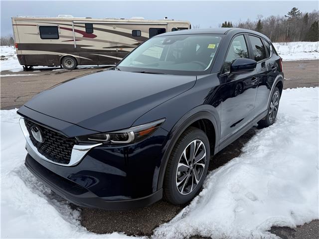 2025 Mazda CX-5 GS (Stk: 225-256) in Pembroke - Image 1 of 6