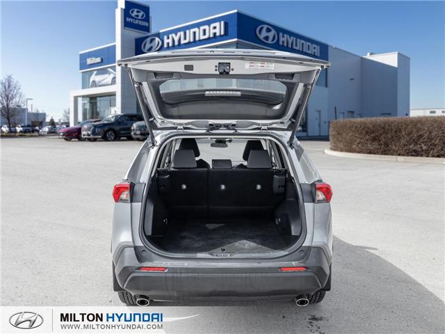 2025 Toyota RAV4 Hybrid XLE (Stk: 257621) in Milton - Image 7 of 24