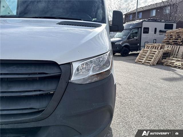 2020 Mercedes-Benz Sprinter 2500 Standard Roof V6 (Stk: L3183) in London - Image 8 of 25