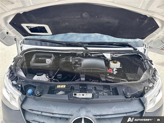 2020 Mercedes-Benz Sprinter 2500 Standard Roof V6 (Stk: L3183) in London - Image 10 of 25