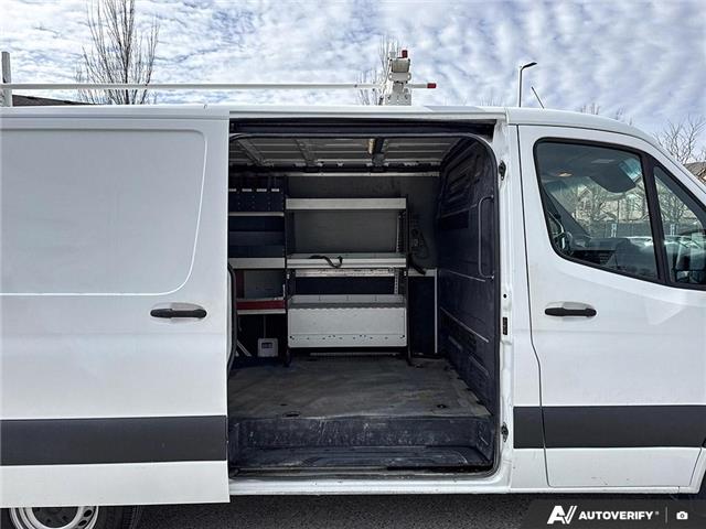 2020 Mercedes-Benz Sprinter 2500 Standard Roof V6 (Stk: L3183) in London - Image 14 of 25