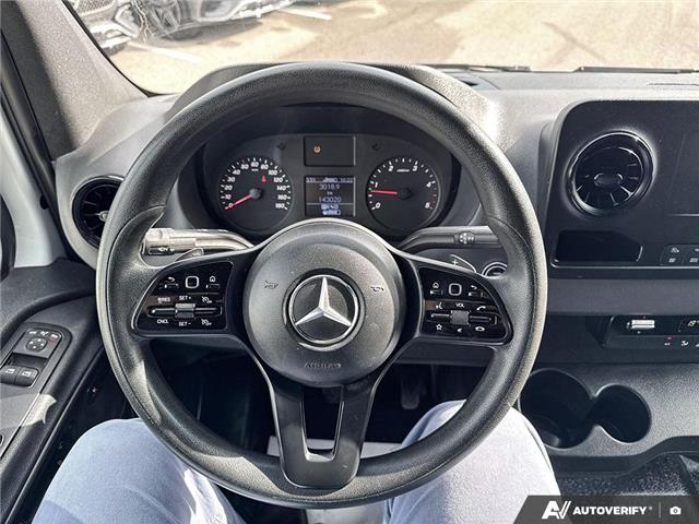 2020 Mercedes-Benz Sprinter 2500 Standard Roof V6 (Stk: L3183) in London - Image 17 of 25
