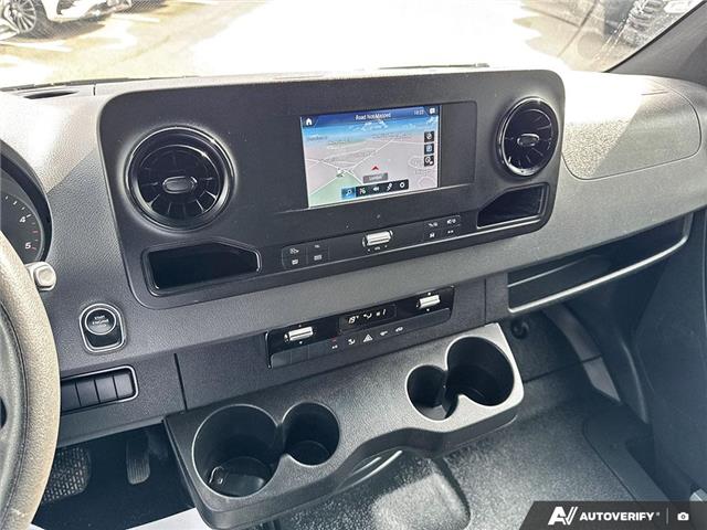 2020 Mercedes-Benz Sprinter 2500 Standard Roof V6 (Stk: L3183) in London - Image 19 of 25