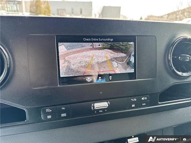 2020 Mercedes-Benz Sprinter 2500 Standard Roof V6 (Stk: L3183) in London - Image 21 of 25