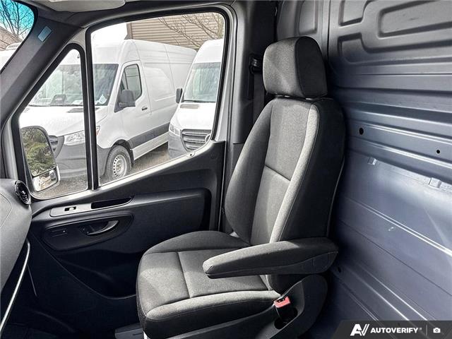2020 Mercedes-Benz Sprinter 2500 Standard Roof V6 (Stk: L3183) in London - Image 22 of 25