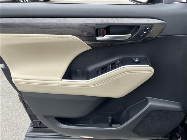 2025 Toyota Highlander Limited (Stk: 12108077A) in Concord - Image 19 of 48