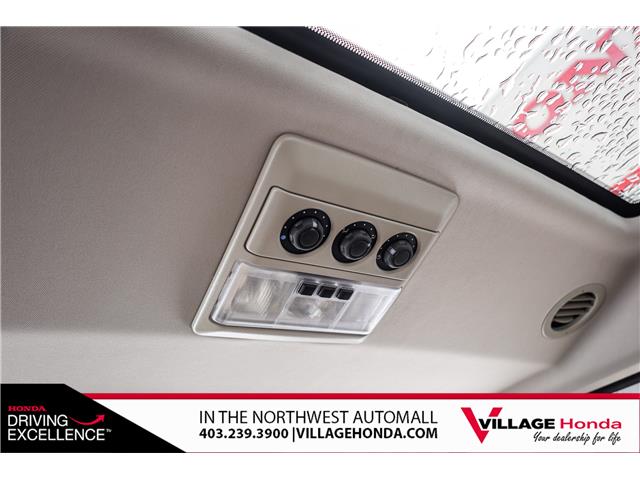 2016 Land Rover LR4 Base (Stk: B9079) in Calgary - Image 36 of 40