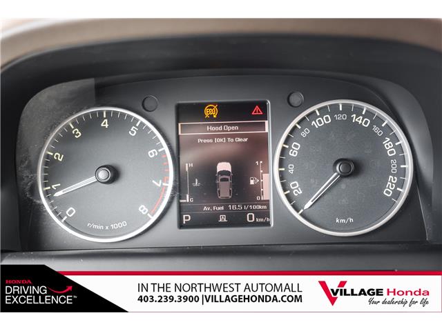 2016 Land Rover LR4 Base (Stk: B9079) in Calgary - Image 17 of 40