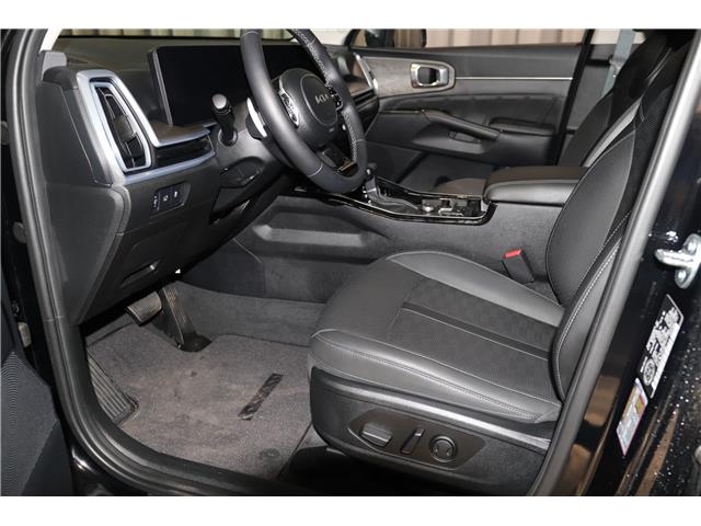 2024 Kia Sorento 2.5T X-Line in Edmonton - Image 11 of 30