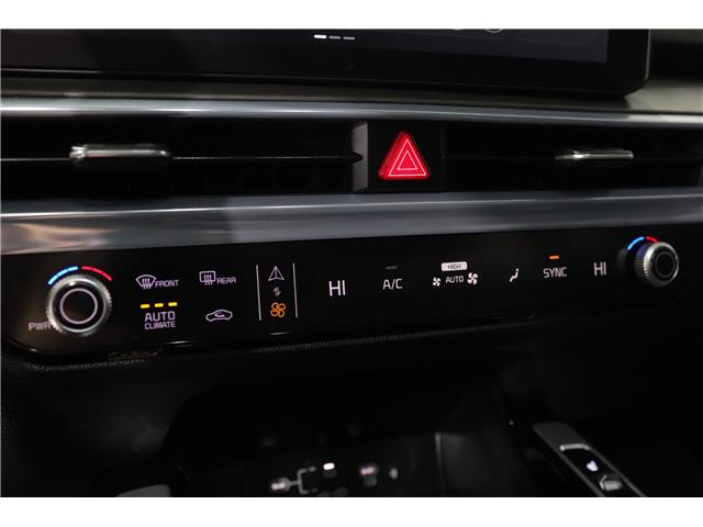 2024 Kia Sorento 2.5T X-Line in Edmonton - Image 19 of 30
