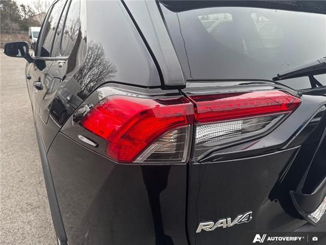 2021 Toyota RAV4 LE (Stk: 165607) in London - Image 10 of 19