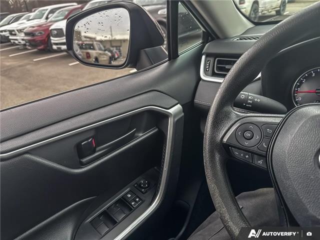 2021 Toyota RAV4 LE (Stk: 165607) in London - Image 16 of 19