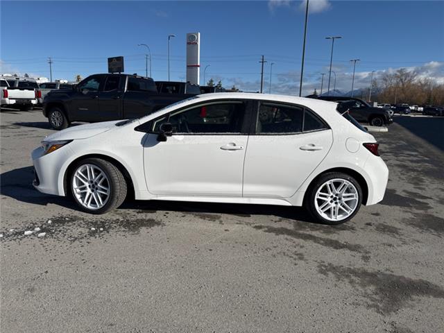 2026 Toyota Corolla Hatchback Base (Stk: 3263112) in Cranbrook - Image 2 of 19