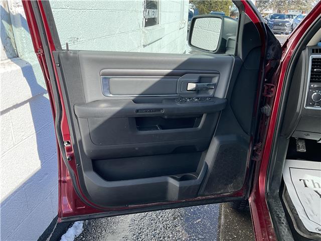 2023 RAM 1500 Classic SLT (Stk: 260154) in Kingston - Image 16 of 20