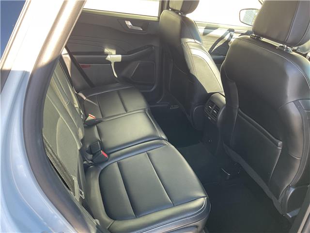 2025 Ford Escape Platinum (Stk: 260235) in North Bay - Image 9 of 20