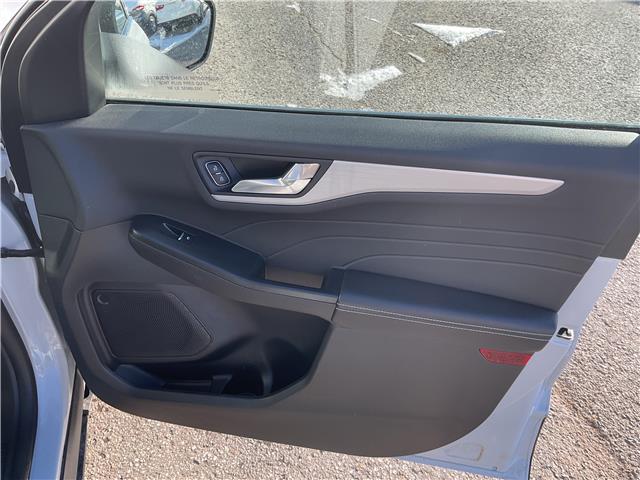 2025 Ford Escape Platinum (Stk: 260235) in North Bay - Image 16 of 20