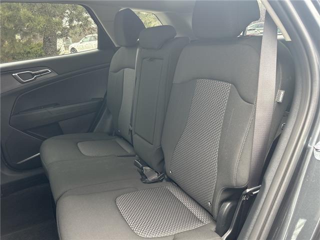 2025 Kia Sportage LX (Stk: 262048A) in Aurora - Image 11 of 19