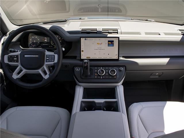 2025 Land Rover Defender P300 S (Stk: D157640-demo) in Windsor - Image 15 of 24