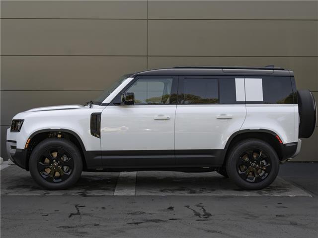 2025 Land Rover Defender P300 S (Stk: D171303-demo) in Windsor - Image 4 of 23