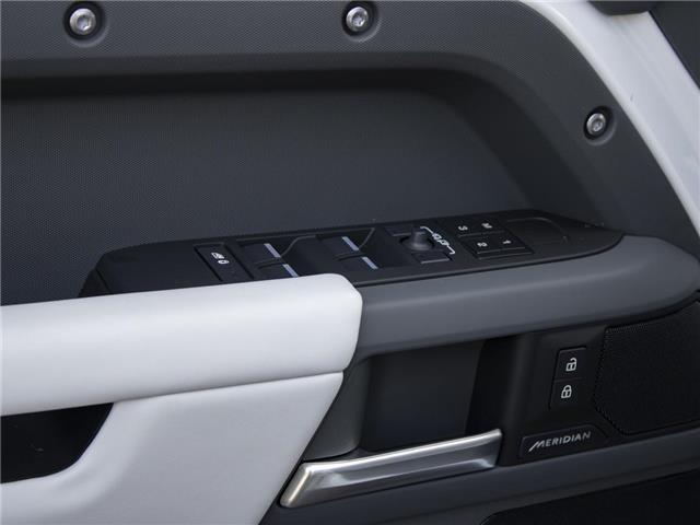 2025 Land Rover Defender P300 S (Stk: D171303-demo) in Windsor - Image 9 of 23