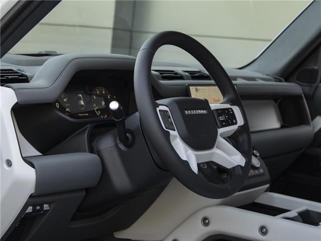 2025 Land Rover Defender P300 S (Stk: D171303-demo) in Windsor - Image 10 of 23