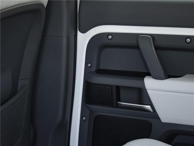 2025 Land Rover Defender P300 S (Stk: D171303-demo) in Windsor - Image 21 of 23